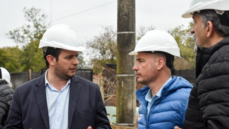 Otra obra provincial: el ministro Enrico recorrió los avances del Hospital de Villa Ocampo