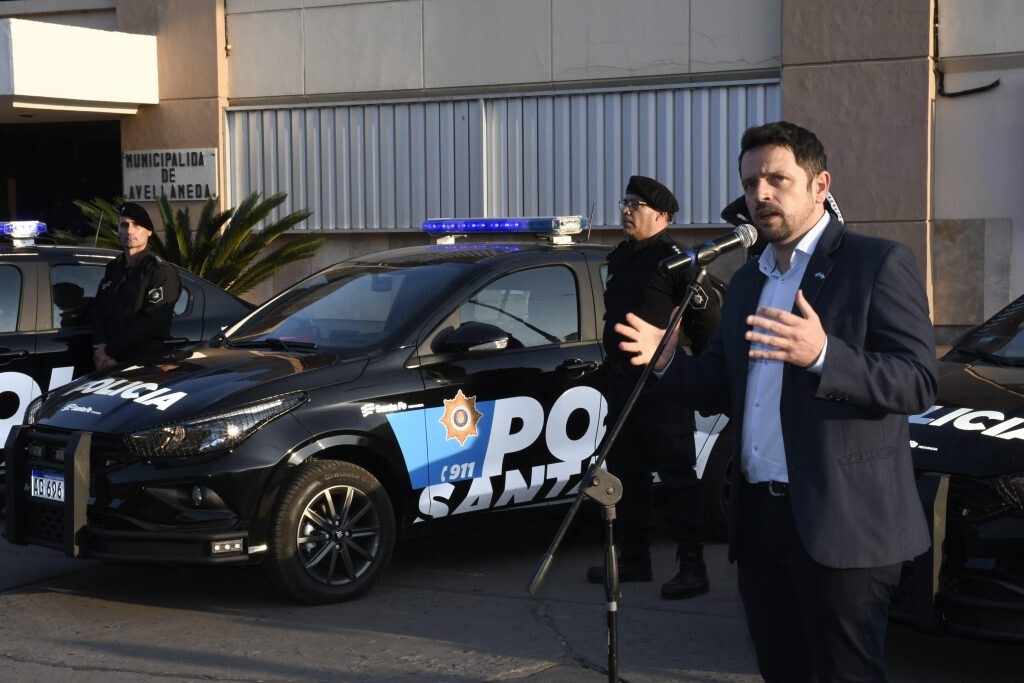 Avellaneda refuerza la seguridad con nuevos móviles policiales y un centro de monitoreo