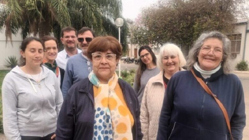 Familiares del Hogar «Don Pedro» rechazan construcción de cancha de fútbol
