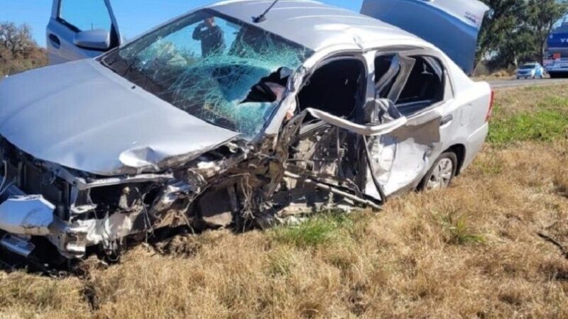 Un policía perdió la vida en un trágico accidente sobre la Ruta 11