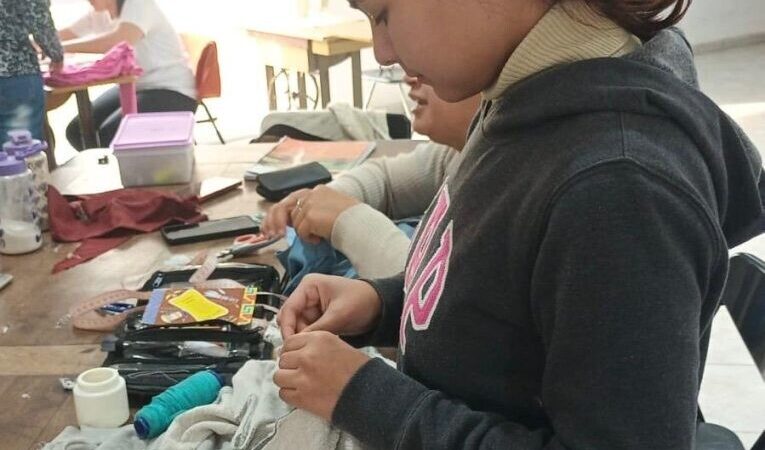 Nuevos cursos de corte y confección y maquinaria agrícola en Avellaneda