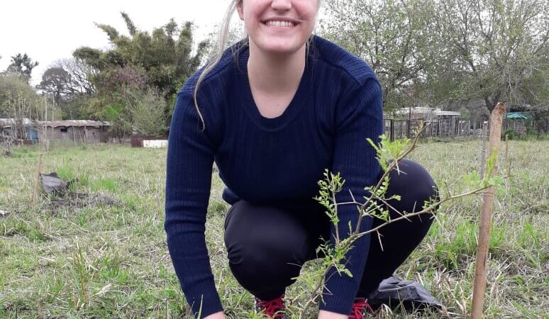 Jornada de Plantación de Árboles Nativos en La Lola