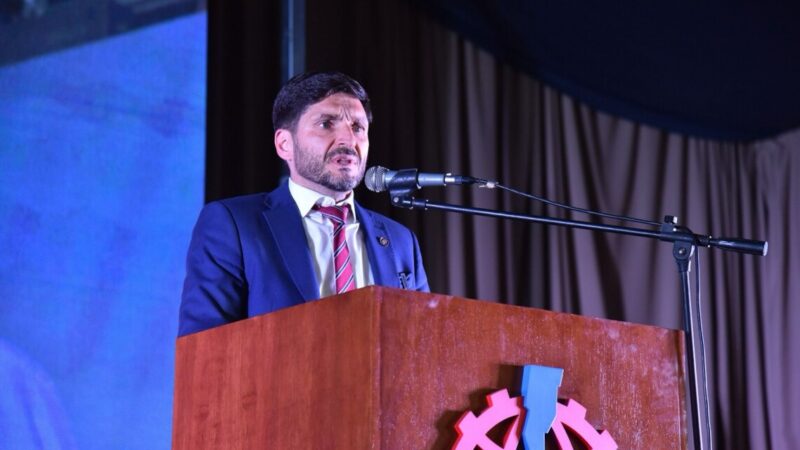 Pullaro convocó a los industriales a “acompañar el desarrollo productivo”