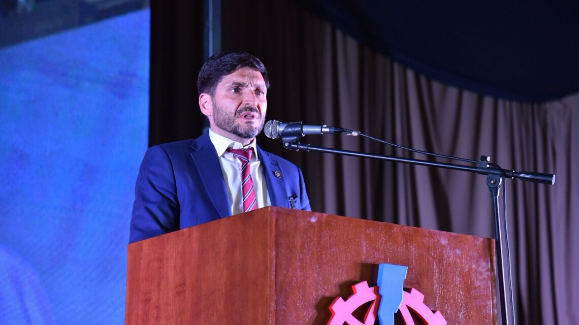 Pullaro convocó a los industriales a “acompañar el desarrollo productivo”