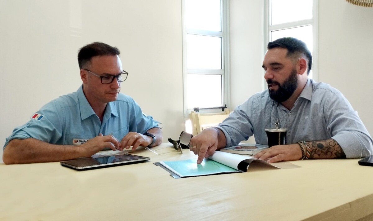 Enrico visita el departamento Vera junto al diputado Chiqui Rojas