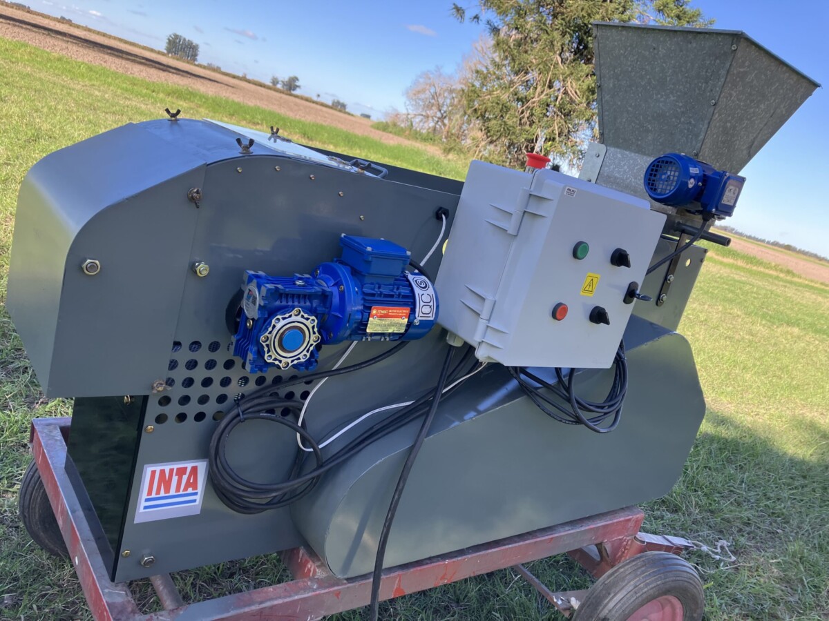 Innovadora mini desmotadora agiliza la producción de algodón