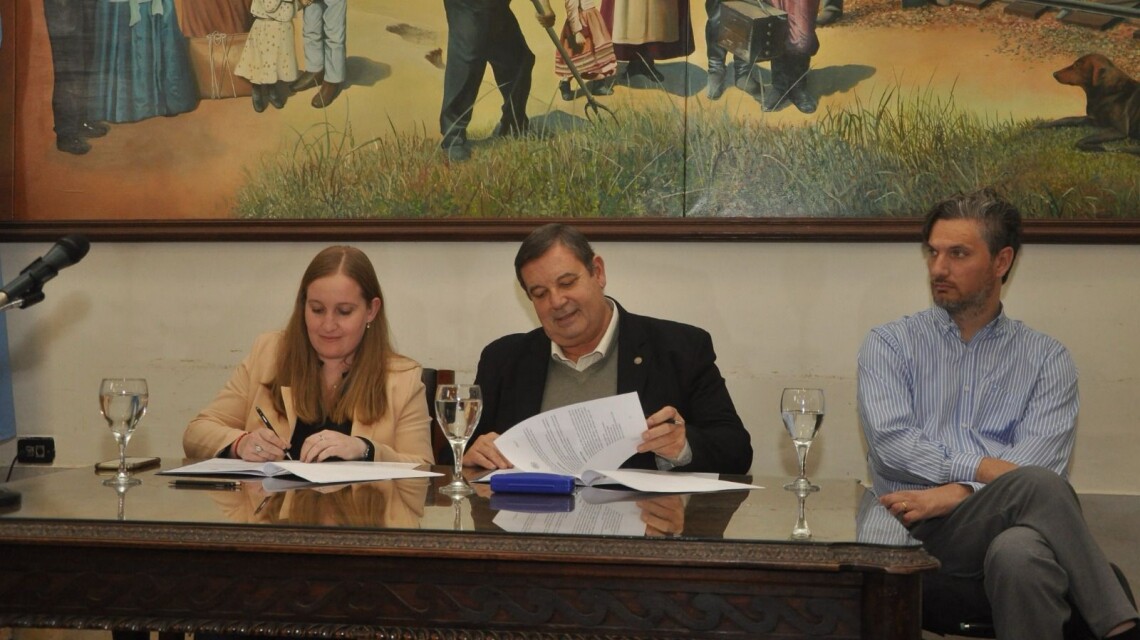 Nueva Oportunidad: Provincia firmó un convenio con la UNL para capacitaciones