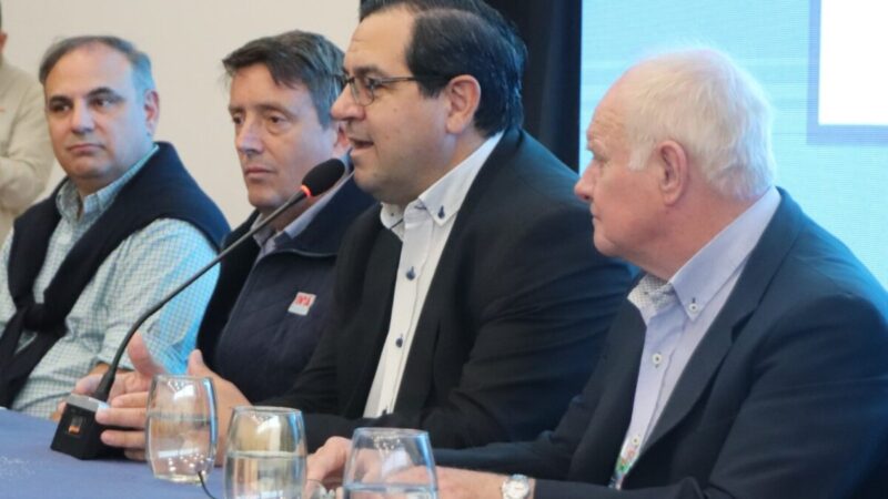 El intendente Vallejos inauguró el 47º Congreso de Producción Animal