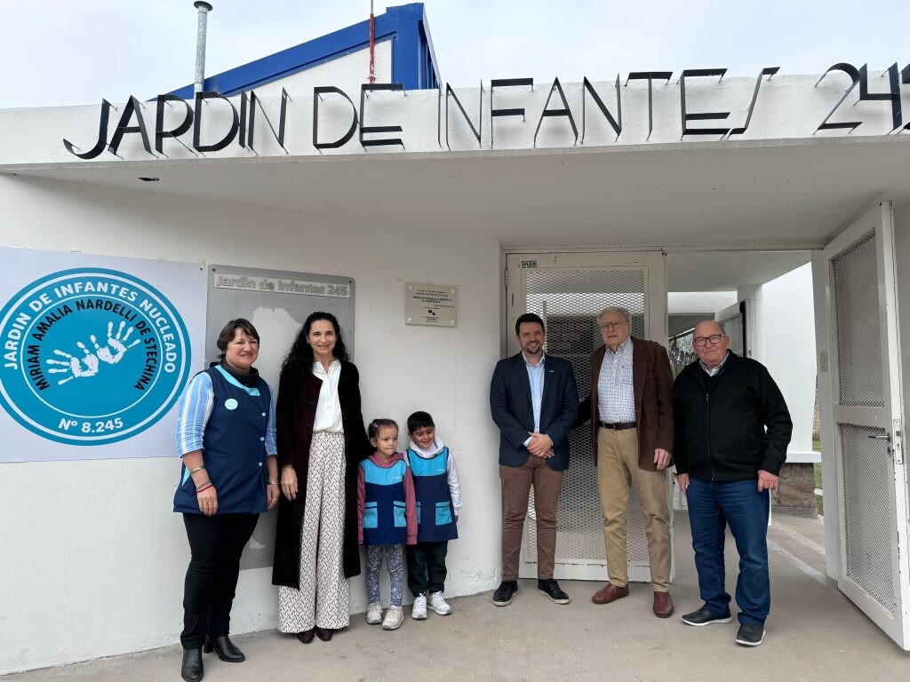 Emotivo homenaje: el Jardín de Infantes N° 245 lleva el nombre de Miriam Stechina