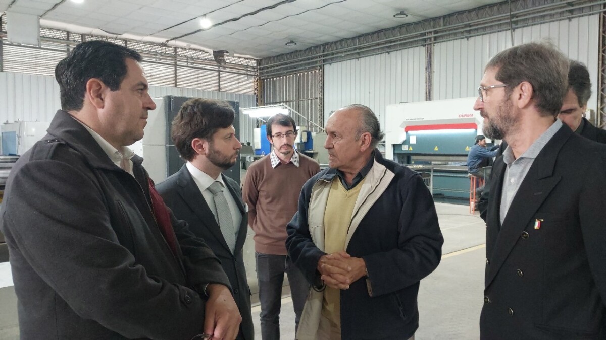 Vallejos: la industria no solo genera empleo, sino que también fortalece la economía regional»