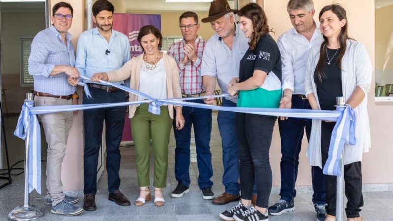 Plan 1000 Aulas: Pullaro inauguró en La Criolla la primera del programa provincial