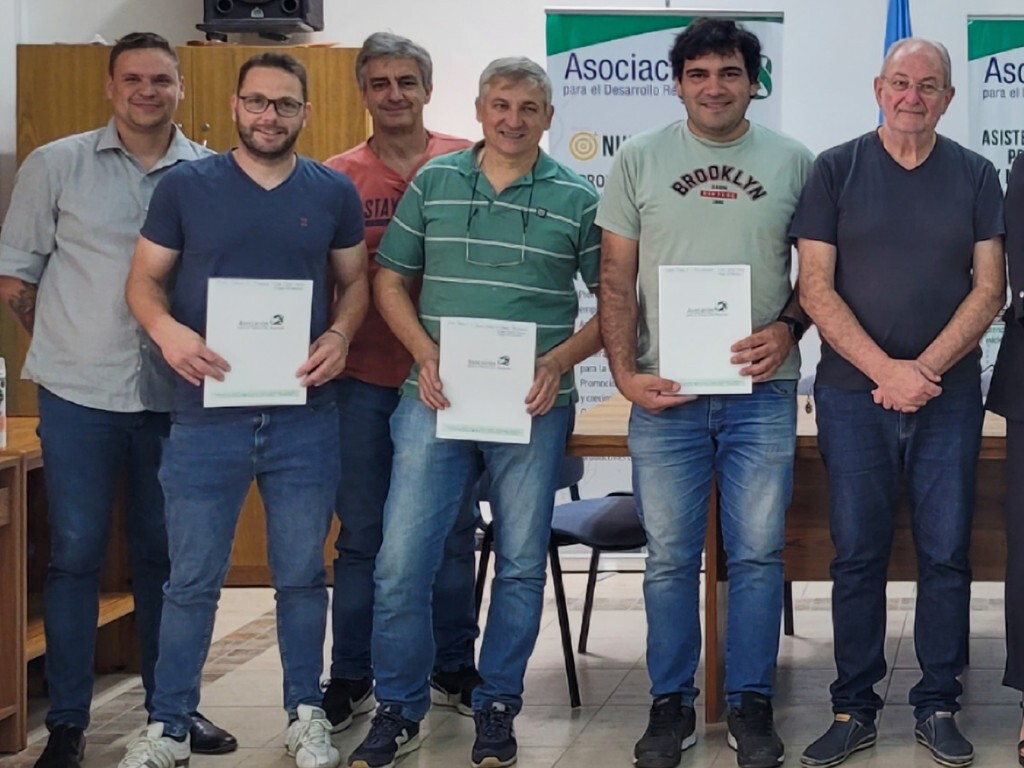 Dos nuevas empresas recibieron créditos de la Asociación para el Desarrollo Regional