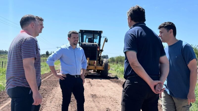 Avanzan las obras de ripio para conectar Avellaneda con Guadalupe Norte