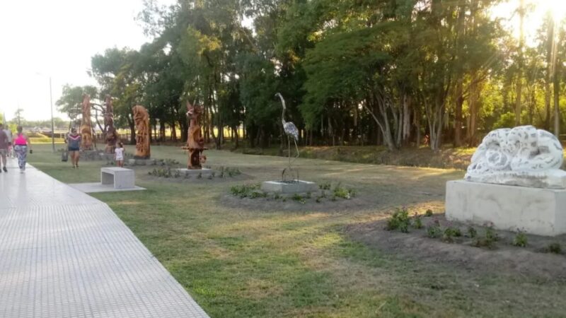 Conocé el paseo de las esculturas «Avellaneda en el tiempo». Hacé el recorrido con Pepe en DMH TV