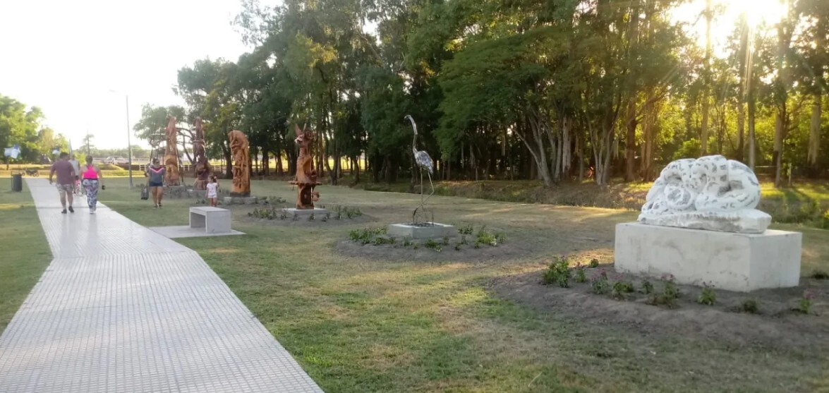 Conocé el paseo de las esculturas «Avellaneda en el tiempo». Hacé el recorrido con Pepe en DMH TV