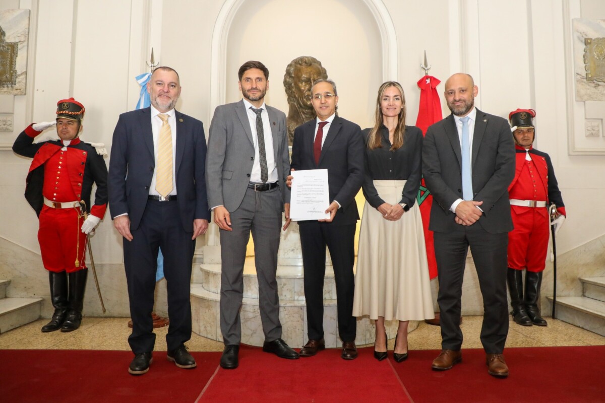 Pullaro recibió en Santa Fe al embajador de Marruecos