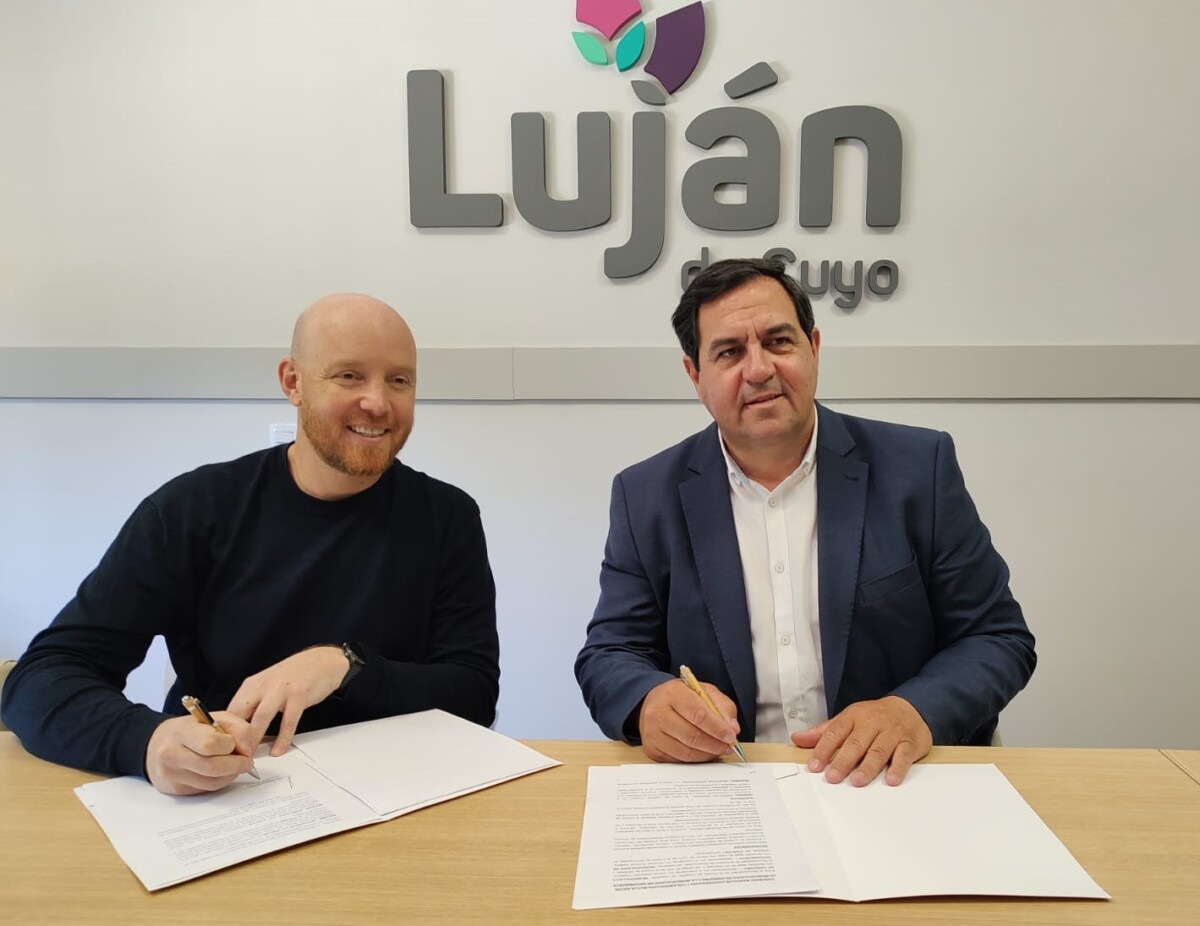 Reconquista firma convenio de cooperación con Luján de Cuyo