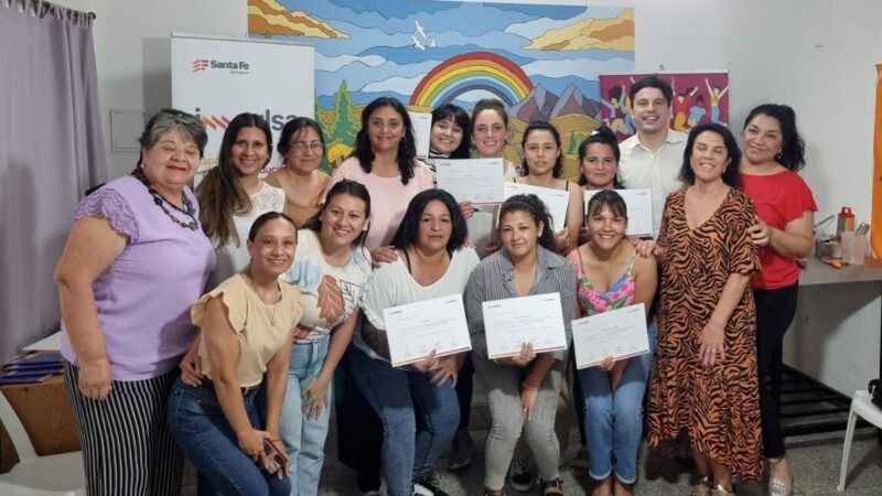Reconquista entregó certificados del curso de Pastelería y Repostería del programa Impulsa