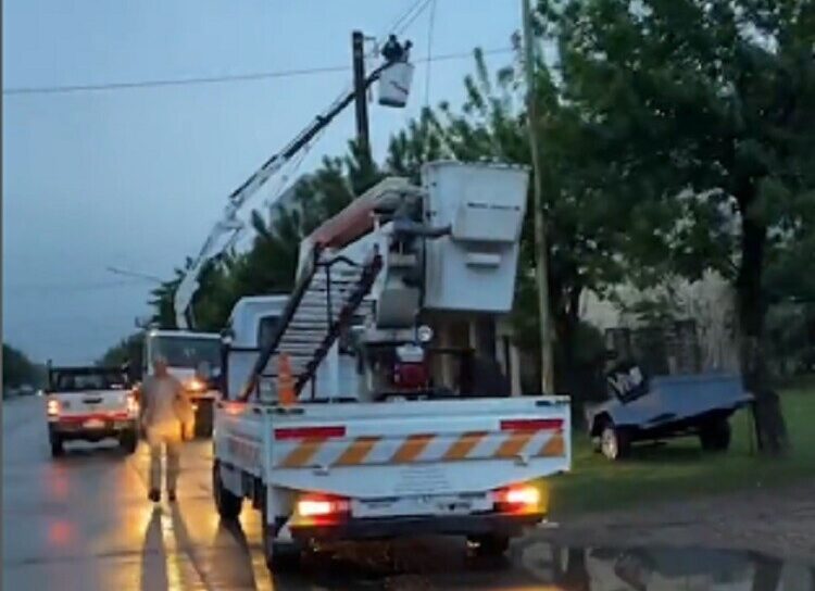 Temporal provocó corte de cables en Avellaneda
