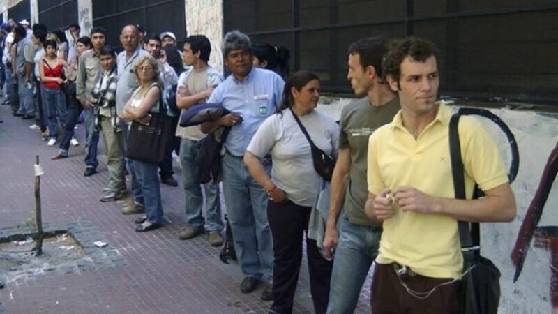 Seis de cada diez jóvenes trabajadores no están registrados