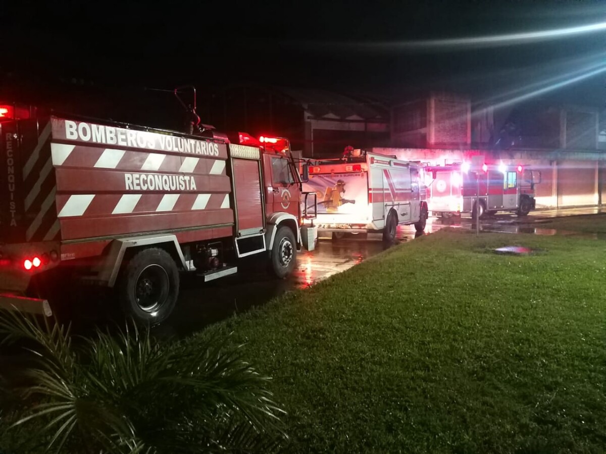 Controlaron un incendio en la Cooperativa Algodonera Santa Fe
