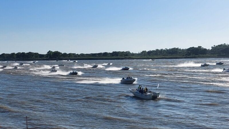 Con 401 embarcaciones, comenzó el Concurso de Pesca del Surubí. Miralo en DMH TV
