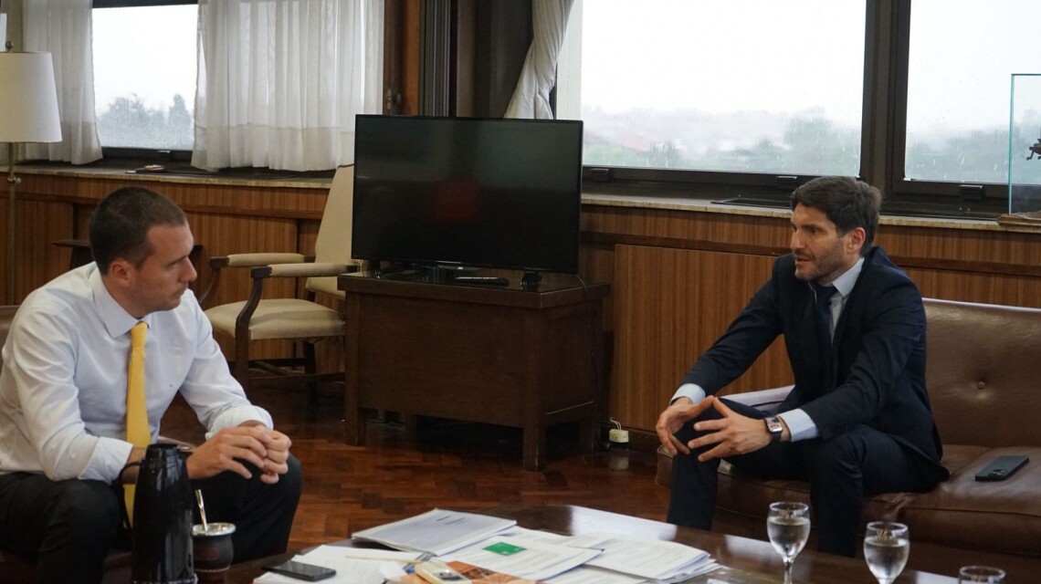 Reunión de Pullaro con Nación por la Hidrovía: garantizan la navegabilidad por el canal