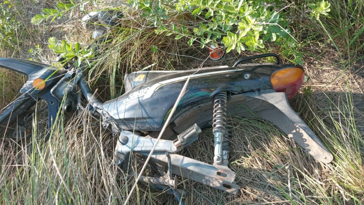 Secuestran moto abandonada en el Barrio Carmen Luisa