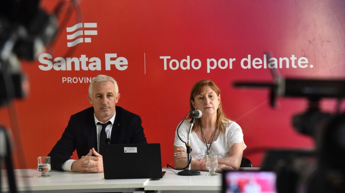 Objetivo Dengue: vacunan al personal de salud, penitenciario, policial y bomberos