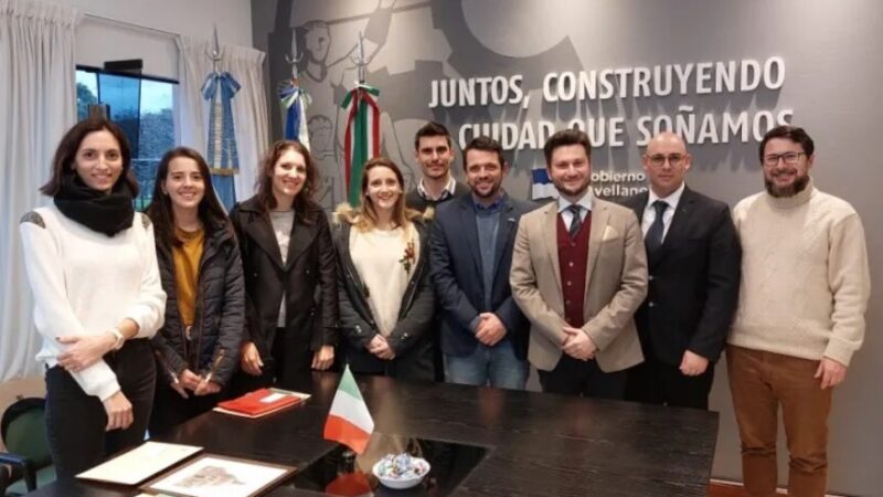 El Intendente de Avellaneda recibe a comitiva italiana para impulsar desarrollo urbano