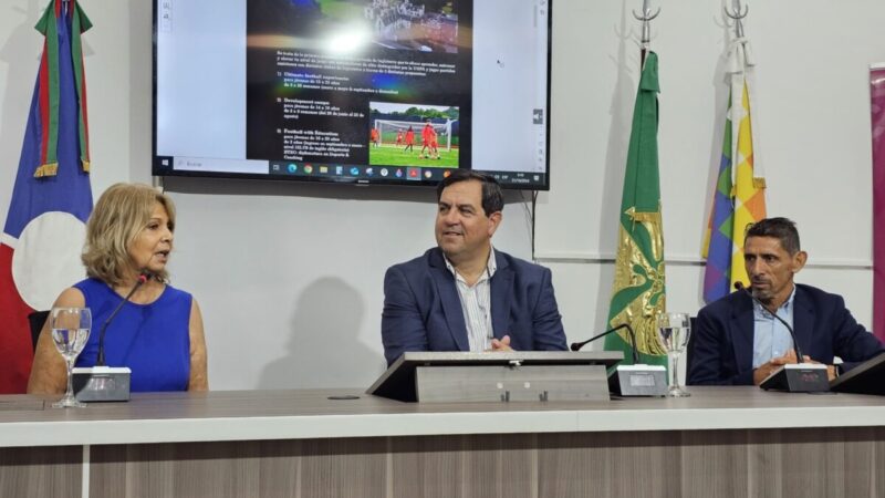Reconquista: presentan proyecto de la FCV International Football Academy para jóvenes futbolistas