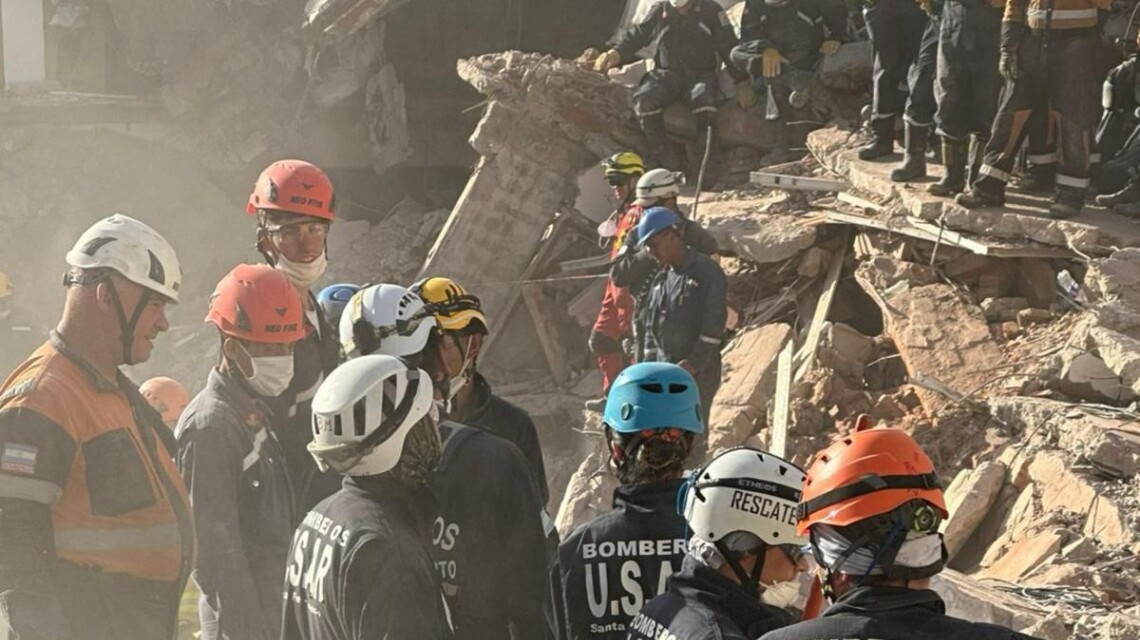 Finalizó la labor de los brigadistas de Santa Fe en Villa Gesell por el derrumbe del hotel