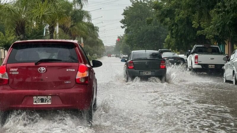 Intensas lluvias en el norte santafesino provocan evacuaciones
