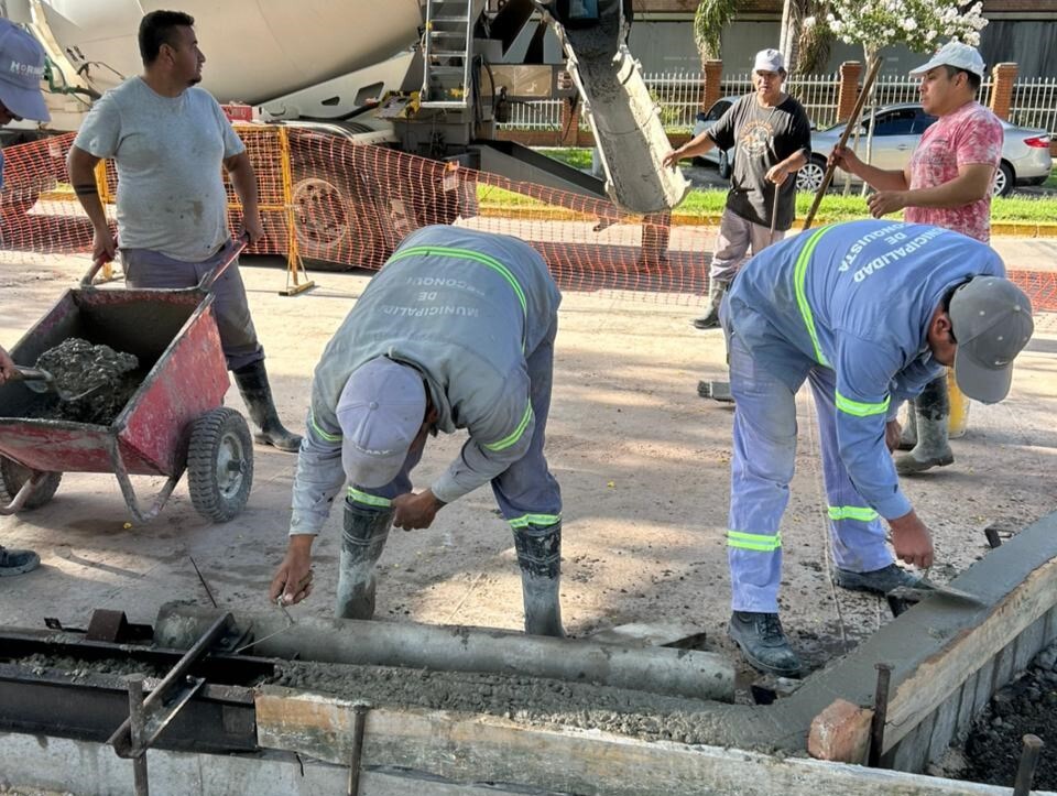 Avanzan las obras de pavimentación en Bv. Lovato