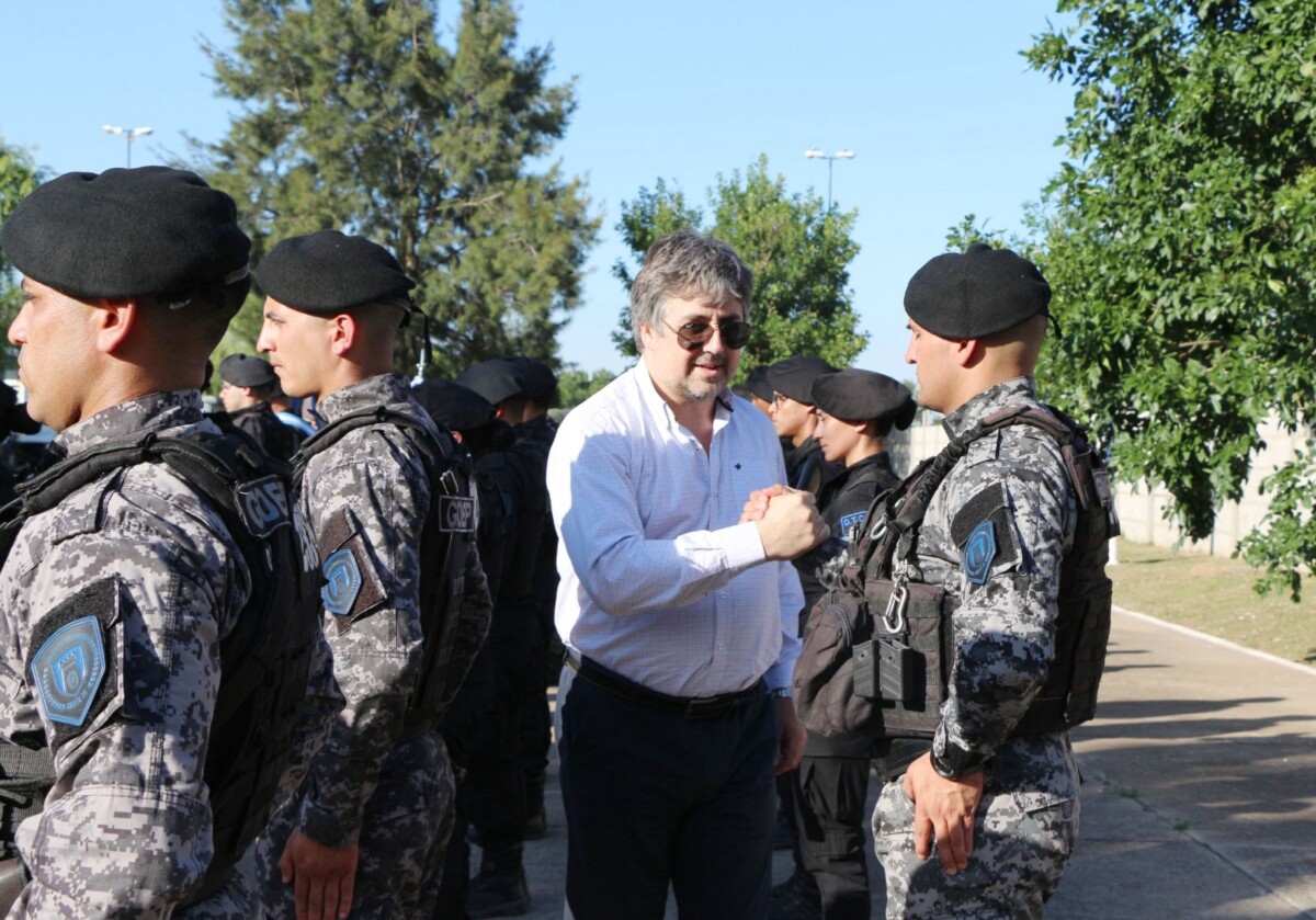 Cococcioni entregó elementos de seguridad para el Servicio Penitencia