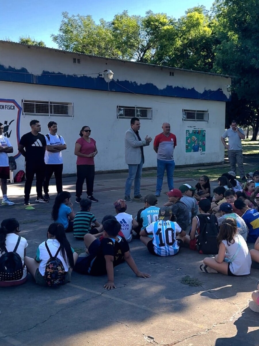 Comenzó la Escuela de Verano 2025 en Malabrigo  ¿dónde se realiza?