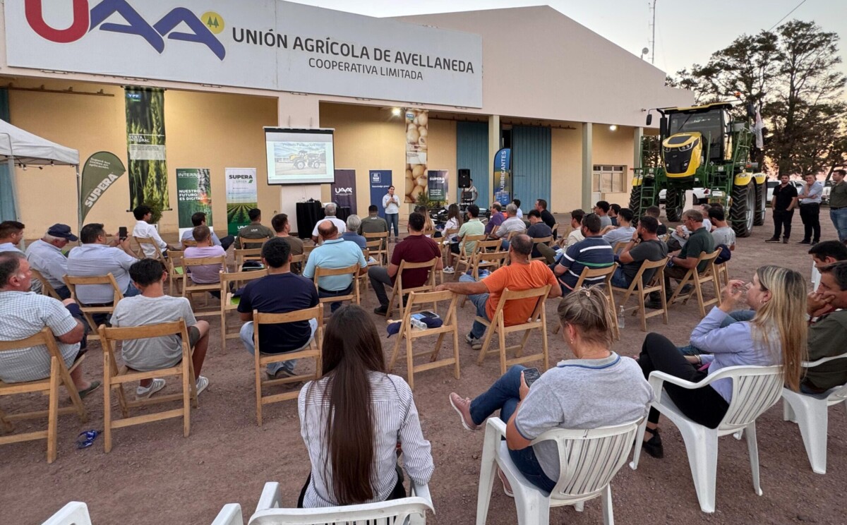 La Unión Agrícola de Avellaneda presentó nuevos servicios y tecnologías en Bandera