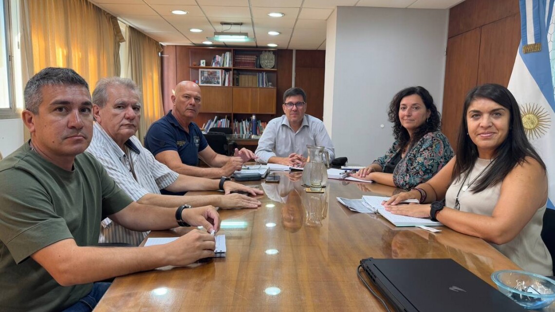 Reunión de trabajo del ministro Goity con representantes de AMET