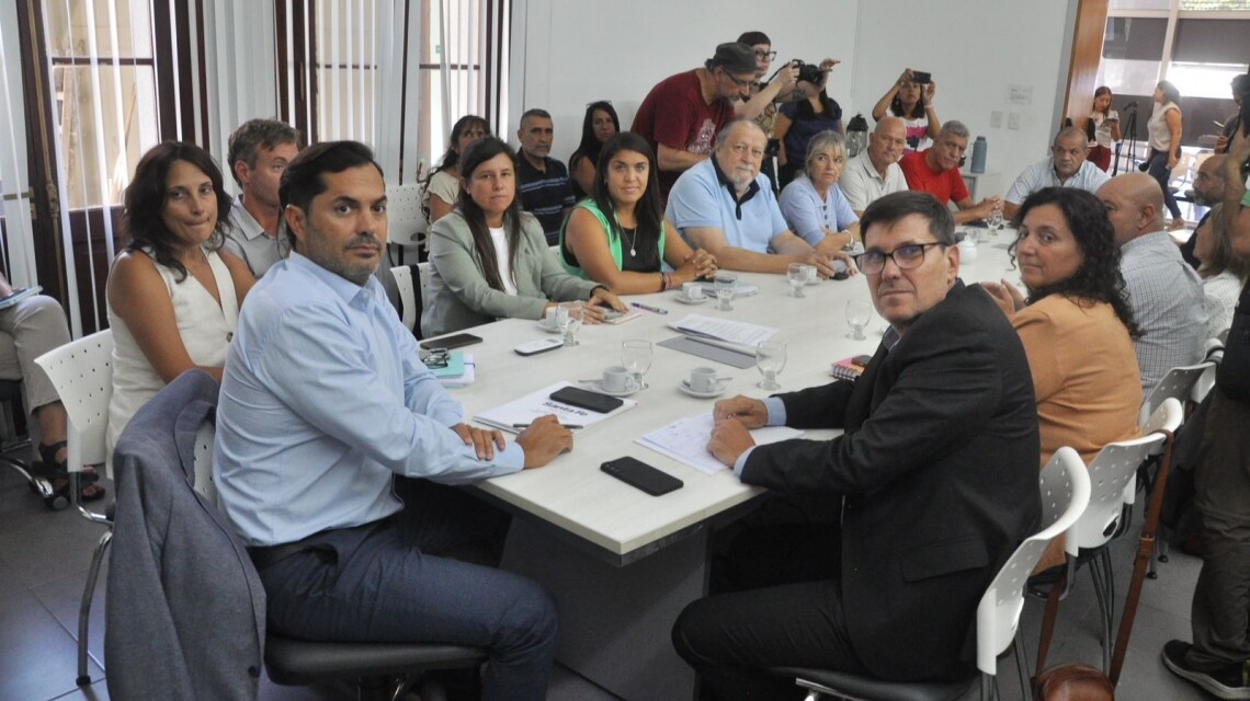 Paritaria docente: Provincia y gremios se reunieron en el Ministerio de Trabajo