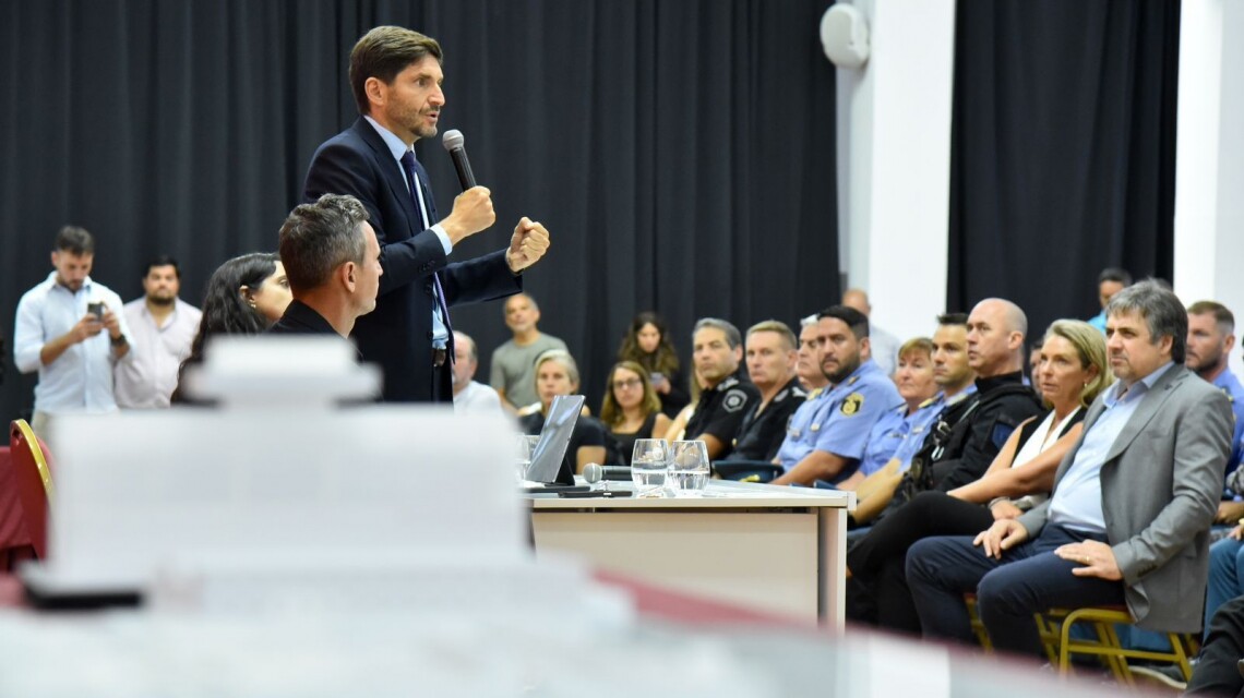 Pullaro: “Mientras sea gobernador, los delincuentes no serán dueños de la calle”