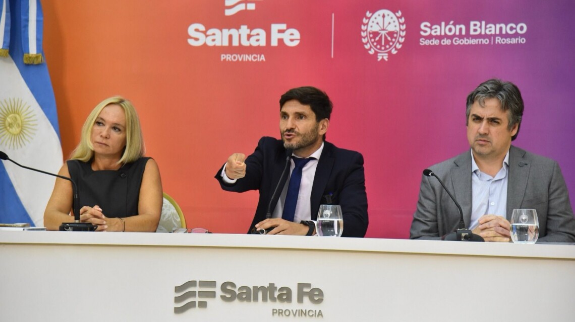Pullaro presentó un programa de recompensas para esclarecer asesinatos ocurridos desde 2014