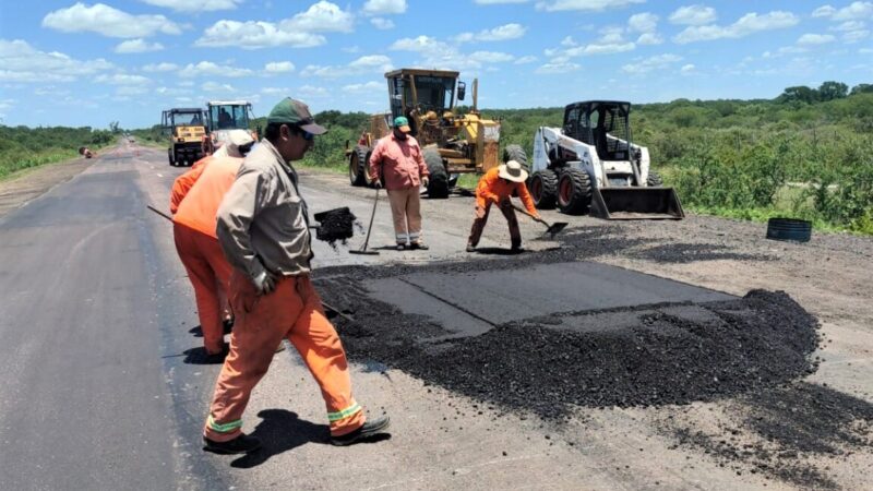 Vialidad realiza mantenimiento en Ruta Nacional 11 entre Vera y Reconquista
