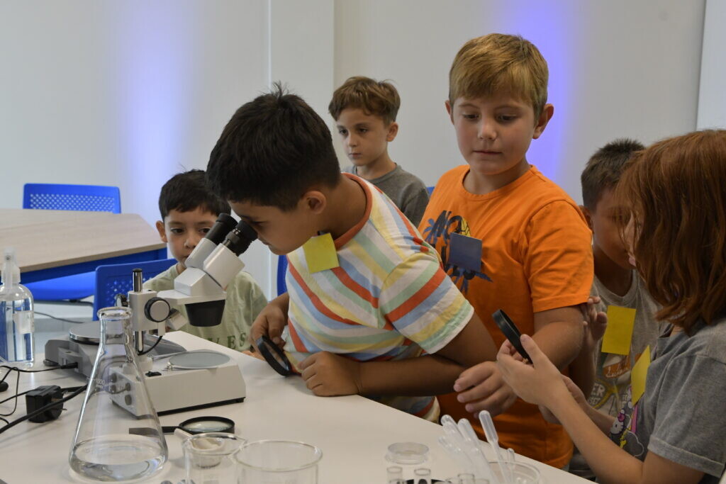 Inscribite en los cursos anuales y cuatrimestrales del Centro de Innovación