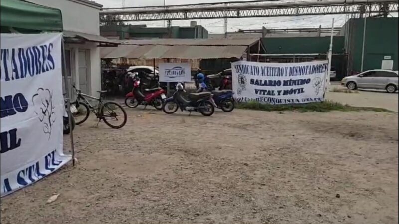 Trabajadores de Vicentin se movilizan por las calles de  Avellaneda y Reconquista ¿qué reclaman?