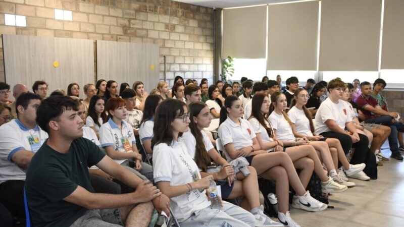Compromiso ambiental: jóvenes e instituciones trabajan en soluciones para Avellaneda