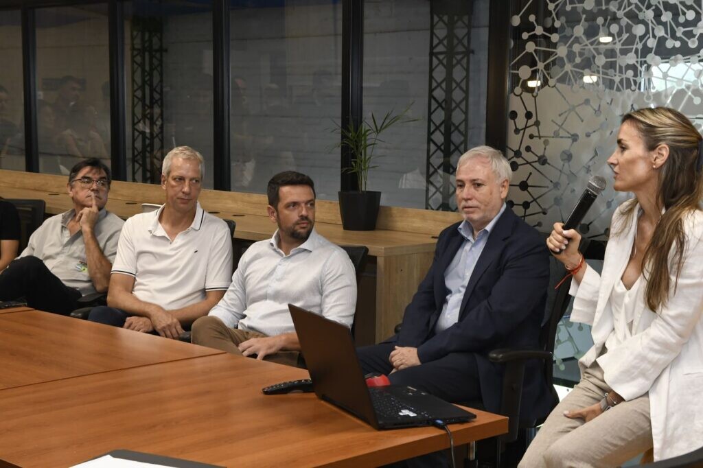 En Avellaneda se presentó el Plan 2025 de Comercio Exterior del Gobierno Provincial