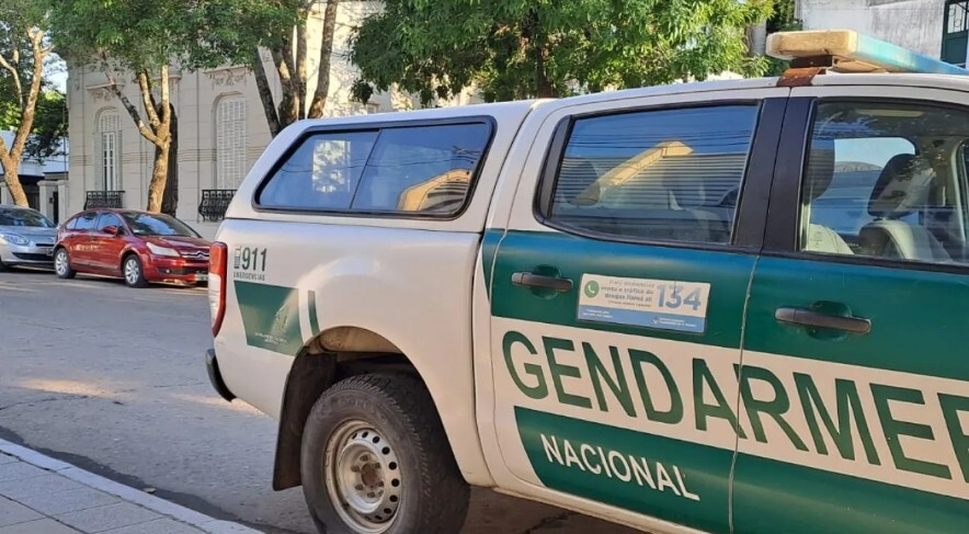 Gendarmería allana varios domicilios en Reconquista y Avellaneda ¿cuál es el motivo?