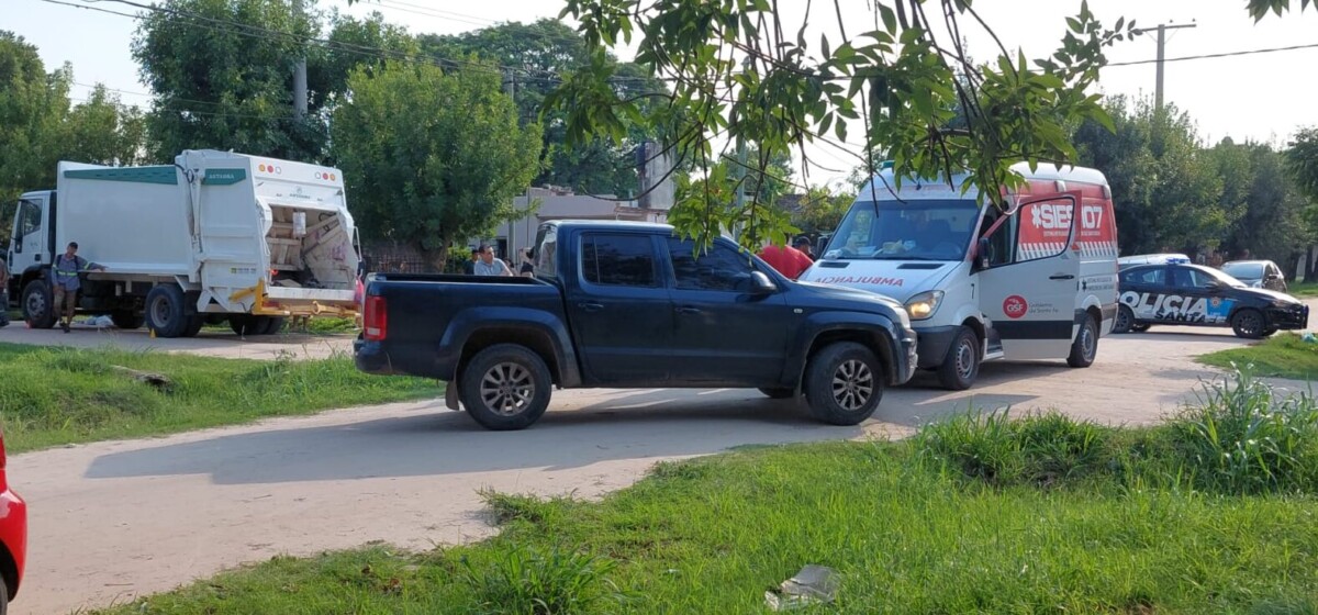 Murió un policía al chocar con un camión recolector
