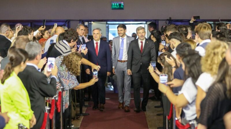 Pullaro, Llaryora y Frigerio reclaman obras públicas y se oponen a las retenciones