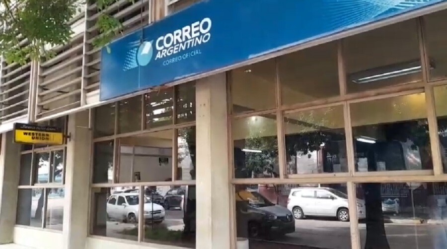 Trabajadores de Correos paran en reclamo de aumento salarial